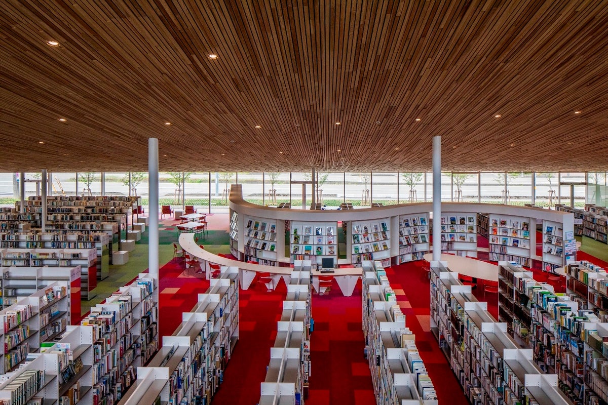 「けんご📚小説紹介」の紙上健吾さんが砺波図書館で講演会　本の魅力を“伝えるコツ”を語る