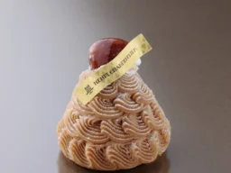 そごう横浜店で「実りの秋」を堪能！栗・芋スイーツと彩り豊かなテーブルウェアで心地よいカフェタイムを
