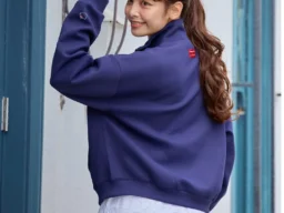 ハローキティ×ELLE SPORTがコラボ！フレンチシックなスポーツスタイルアパレル全4アイテムが新登場
