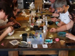京都で日本文化を「つくる」体験！ZEN Craftが団体予約受付開始、箸作り・金継ぎ・包丁研ぎに挑戦