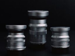 世界限定300本。往年の名玉「Super Six」の描写を現代に蘇らせる「DK-Optic CHIARO 75mm f/1.9」販売開始