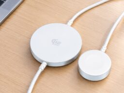 スマホとApple Watchをこれ1本で同時充電。Qi2認証取得・Qi2.2 25W対応のワイヤレス充電器「OWL-MW07シリーズ」を発売